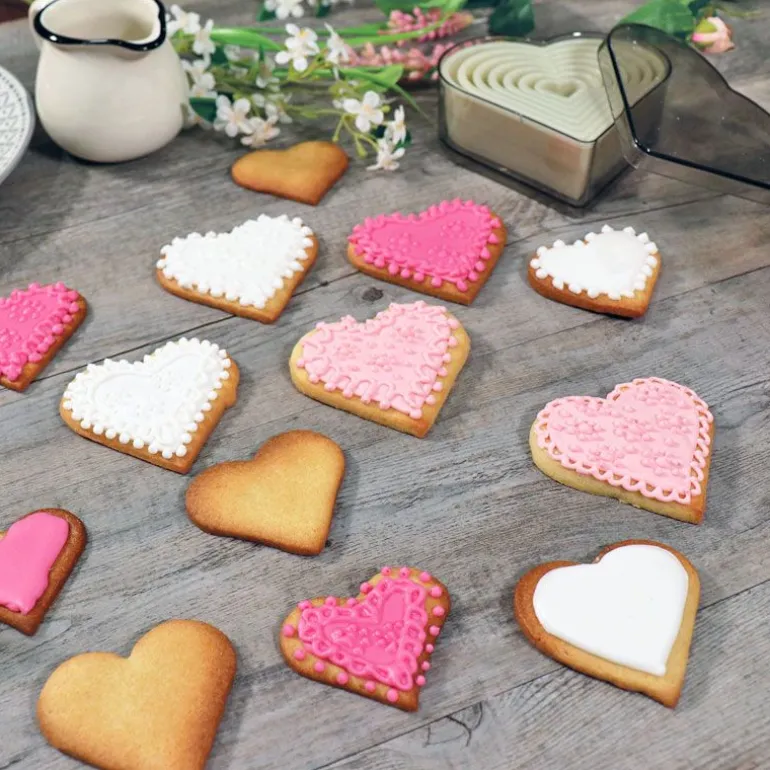 Découpoirs Coeurs Lisses Assortis (X 7)